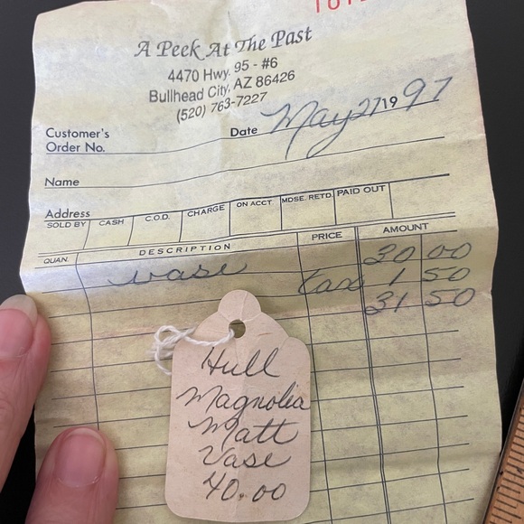 Vintage Hull Pottery Magnolia Double Handled Vase A 13 6 Inches - Picture 4 of 8